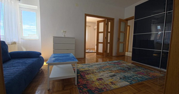 Chirie Termen Lung 3 Camere Centrul Vechi