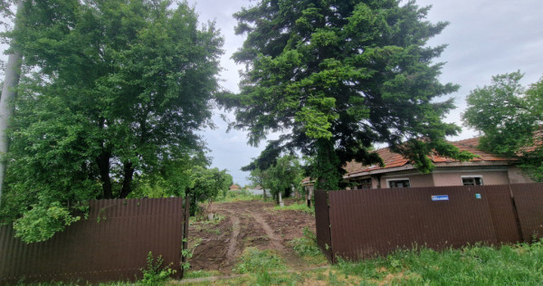 TEREN 828 MP + CASA 63 mp demolabila, Fundeni - Frunzaresti,