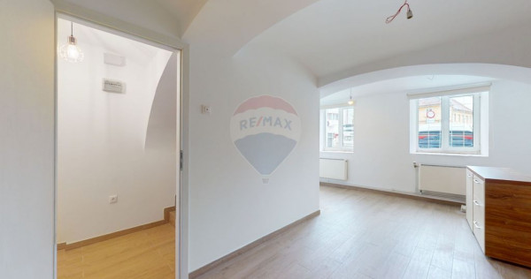 Spațiu comercial | Apartanent de locuit | Centrul vechi ...