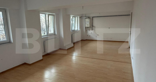 Spatiu comercial, 49 mp, zona Burdujeni