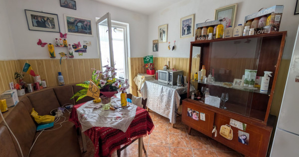 3 camere decomandate Școală Ion Luca