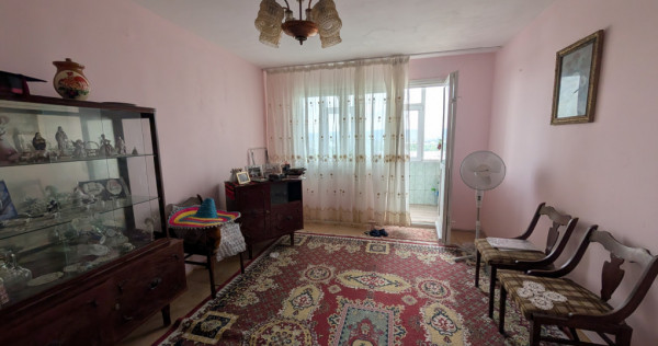 3 camere decomandate Școală Ion Luca