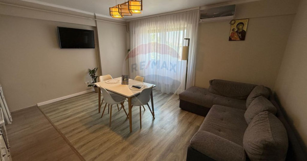 Apartament 3 camere cu boxă și loc de parcare strada Tr...