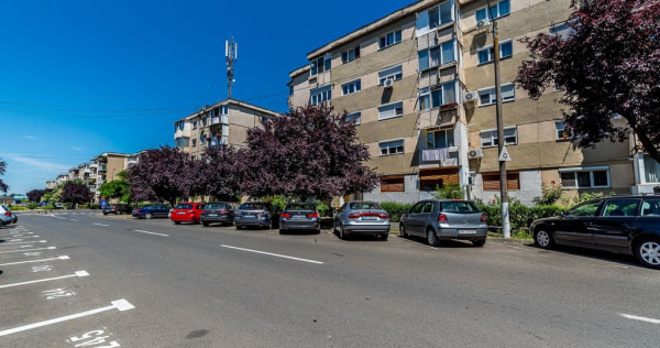 Ap 2 camere decomandat, renovat, 2 balcoane. Cartier Alfa...