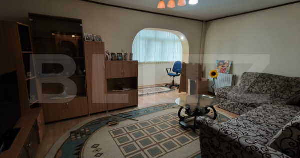 Apartament 3 camere decomandat, 63 mp, etaj 2/4 zona Rovine