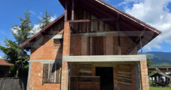 Casa de vanzare, 4 camere, 142,50 mp - Bistrita