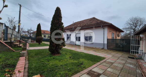 Spațiu Comercial 210 mp + Teren 2.000 mp | Centru Băjești