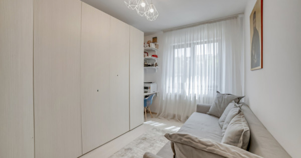 Suprafata totala 145 mp*Ready to move in*Decomandat *Siseșt