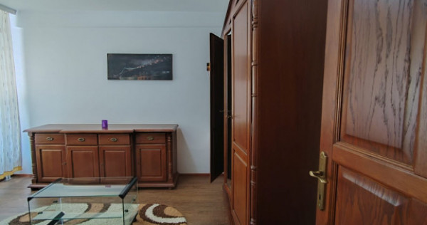 Garsoniera etaj 1 din 3, zona Sud, complet mobilat și utila