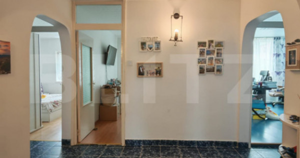Apartament cu 4 camere, decomandat, 75 mp, zona Parcul Teilo