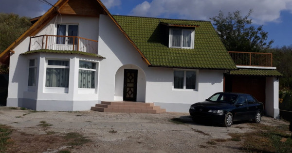 Casa de v&acirc;nzare &icirc;n Dragodana.
