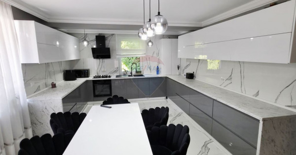 Apartament cu 5 camere de v&acirc;nzare &icirc;n zona Precista