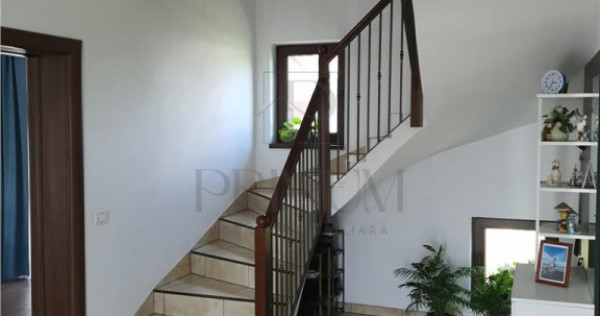 FREIDORF, CASA 4 CAMERE P 1E POD, 2 BAI, DRESSING, CONSTRUCT
