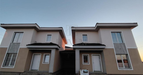Duplex individual - bucatarie inchisa - dormitor la parter -