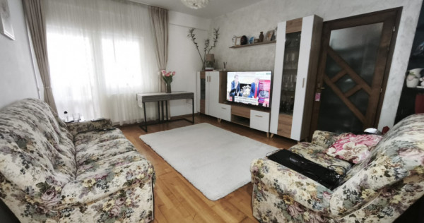 Apartament 4 camere, 115 mp + 2 balcoane, parter, Radauti