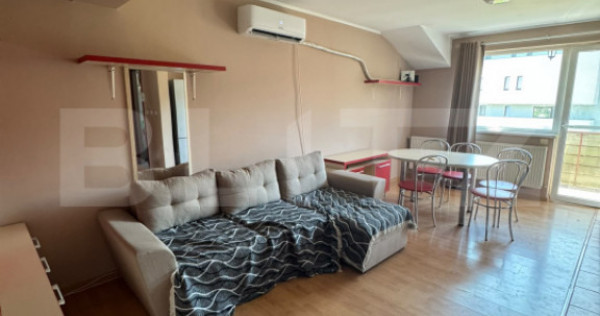 Apartament 3 camere , parcare, zona Subcetate