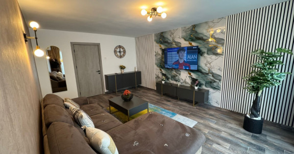 2 camere &ndash; Bd. Unirii, Nr. 66 / Piata Alba Iulia COMISION