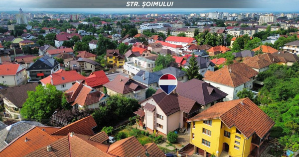 Casă individuala, cu 6 camere 250m2/ 423m2 teren zona pa...