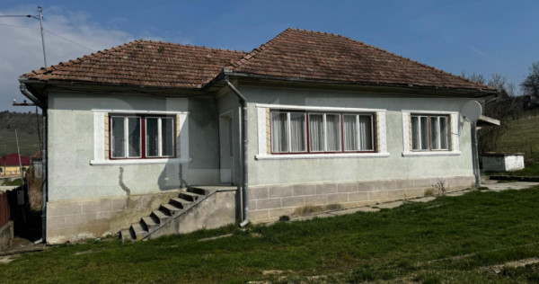 Casa de vanzare, 3 camere, 80 mp, Dej