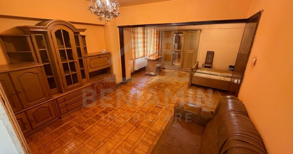 Apartament 3 camere decomandat cu 2 bai - Lapus -