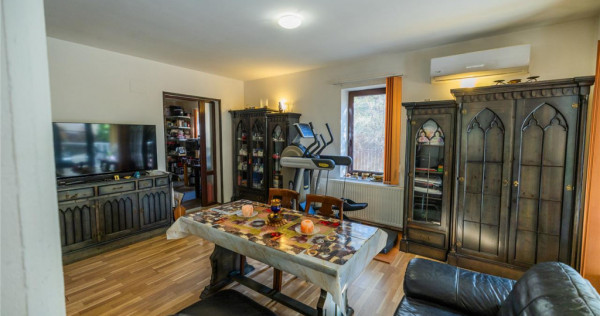 Vila stil si cu potential turistic, 8camere, 6 bai, panoram