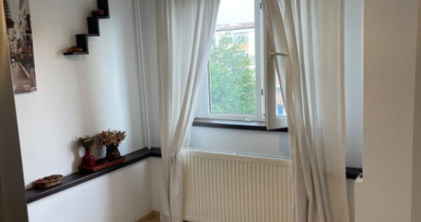 Garsonieră de &icirc;nchiriat, 41 mp, complet mobilată și util