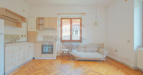 Apartament la Vilă | 2 Camere | Garaj | L&acirc;ngă AFI Brașov