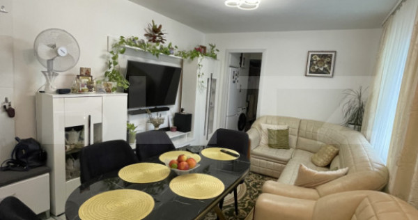Microapartament de vanzare, 2 camere, etaj 3 - zonă Central