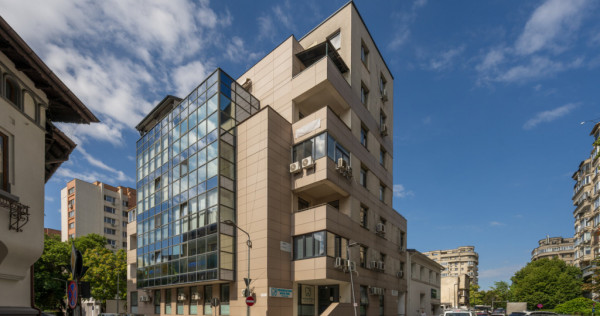 Unirii &ndash; Radu Vodă | Spațiu Comercial 248 mp | Două Fro
