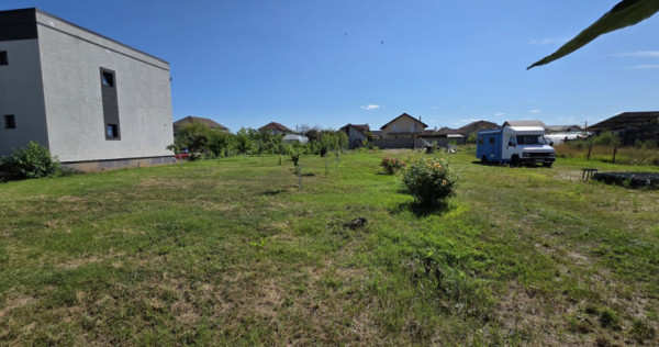 Teren 1.809 mp, 30 ml deschidere, &icirc;n Popoveni