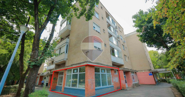 Spațiu Comercial de &Icirc;nchiriat, 75.86 mp, Rogerius - Oradea