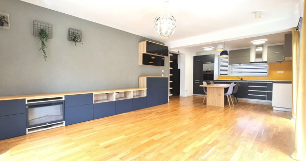 Casa semimobilata semiutilata modern cartier Izvor Tarlun...