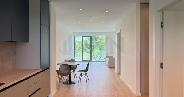 Apartament 3 camere Prima Vedere Lac