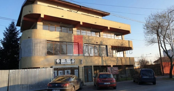 Spatiu comercial/birouri zona Sisesti/Vatra noua