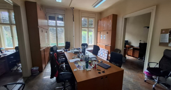 Vand apart 4 camere Bulevardul Revolutiei, S.C. 276mp ID:RH-45447-prop
