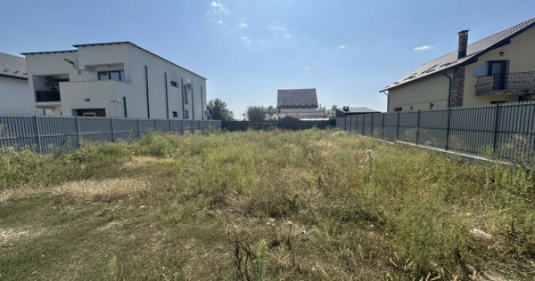 Teren imprejmuit + gard intre case zona Magic Trivale