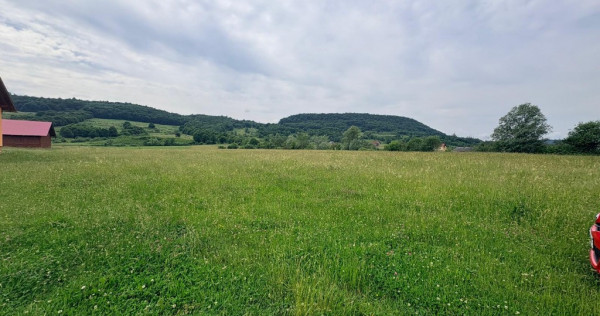 Razoare, 1,8 ha teren