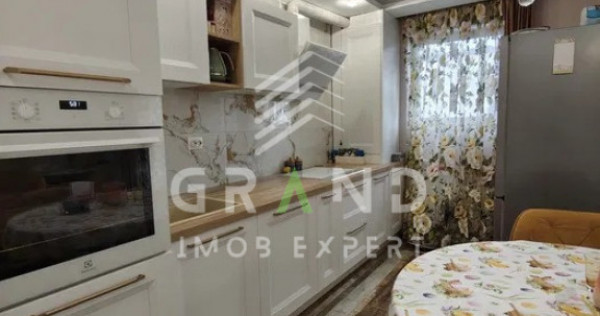 Apartament 3 camere I zona Vivo