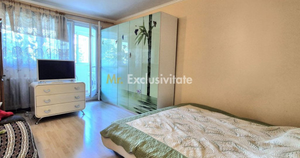 Apartament 3 camere - metrou 1 Dec.