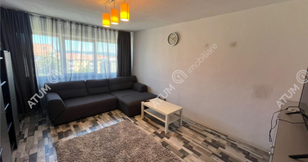 Apartament 2 camere balcon pivnita zona Mihai Viteazu din Si