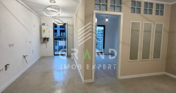 Apartament 3 camere de vanzare , Eroilor, Floresti.