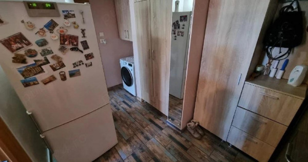 Km 4-5, Kaufland, de vanzare 2 camere, decomandat, gaze, mobilat