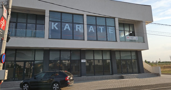 &Icirc;nchiriere sala sport pretabila fitness,gimnastica,arte martiale,Sud