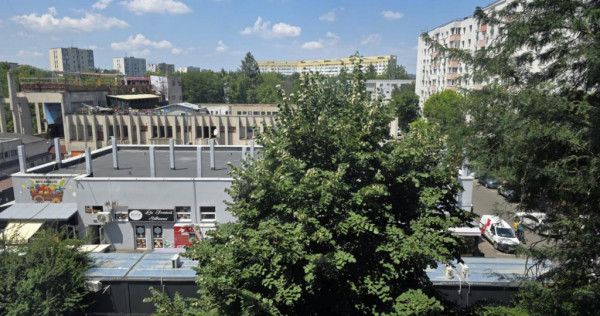 3 camere Complex Matei Ambrozie-metrou- 2 balcoane-loc parca