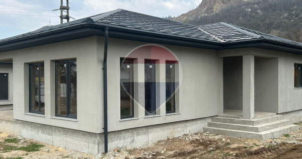 Casă nouă de v&acirc;nzare &icirc;n Seini | 120 mp utili | Teren ...
