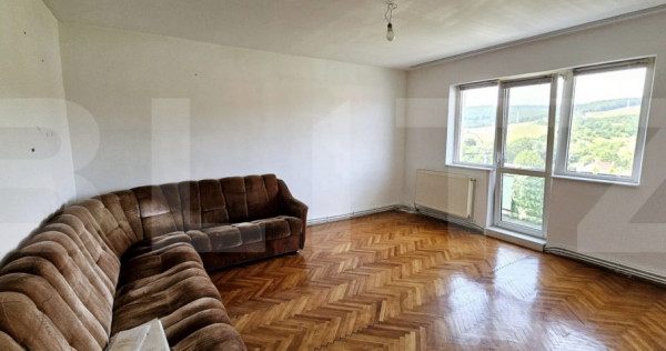 Apartament cu 3 camere, 66 mp, zona Simeria