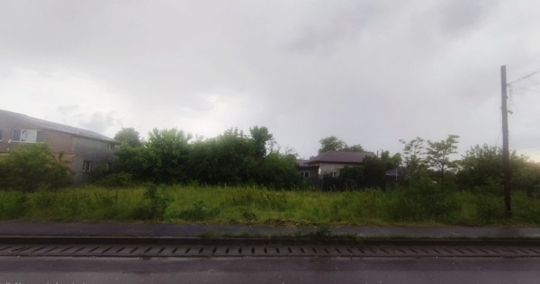 Teren intravilan 1321 mp, deschidere stradală 45 m