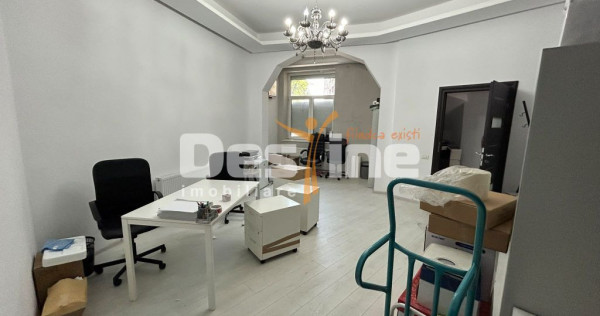 Apartament 4 camere | Birou | M&acirc;ntuleasa &ndash; Universitate