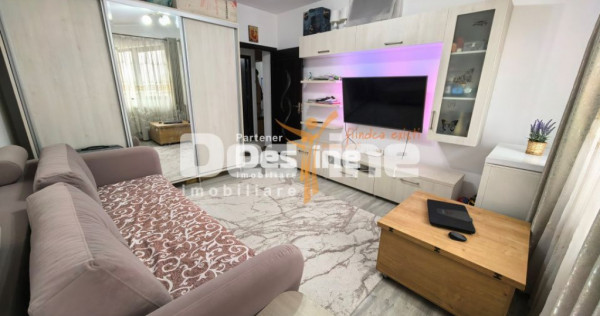Apartament 2 camere decomandat 49 mp + balcon