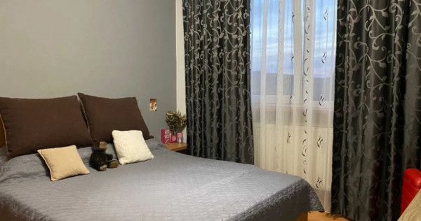 V&acirc;nd apartament 2 camere , langa Facultatea de Litere